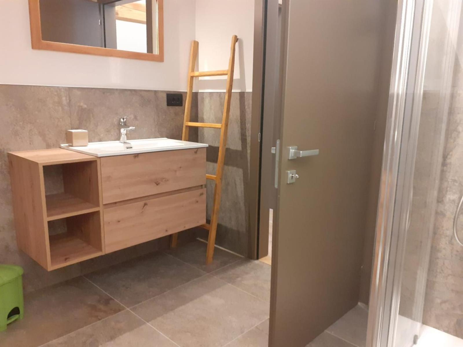 Apartment Valdisole ออสซานา ภายนอก รูปภาพ
